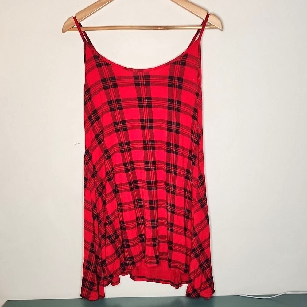 Style Plus Red and Black Plaid Tank Top Women's Size 16/18